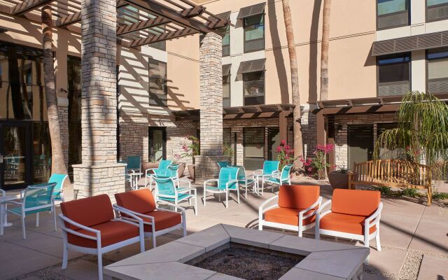 Hampton Inn & Suites Phoenix/Scottsdale on Shea Boulevard