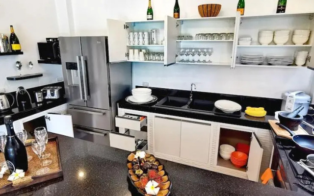 TUCHELAND Luxury Pool Villa Pattaya Walking Street 7 Bedrooms