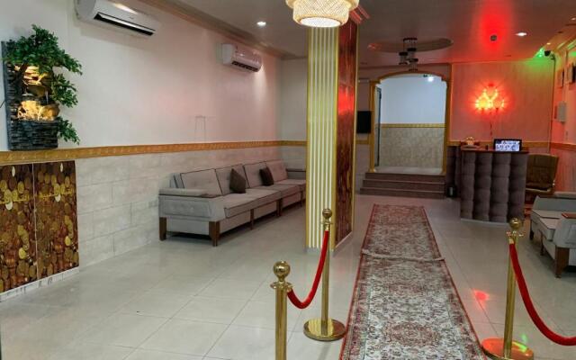 Al Quba Al Thahbia Hotel Suites 2