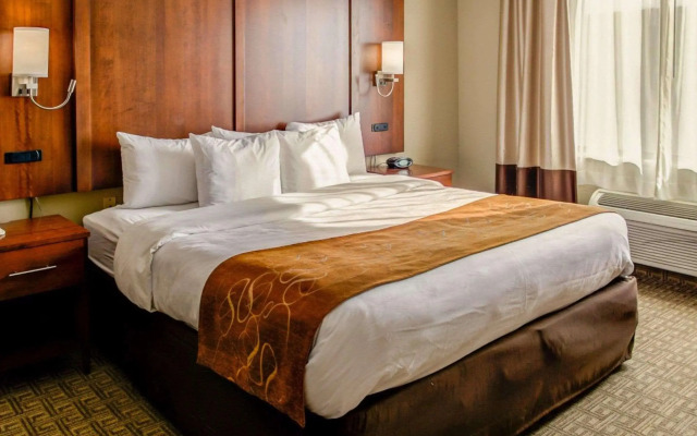 Comfort Suites