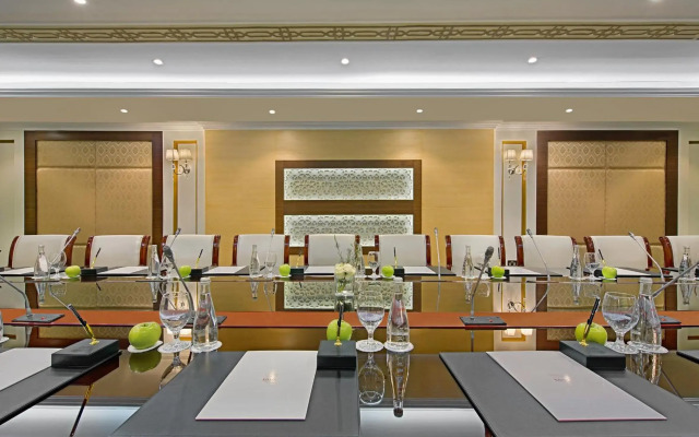 Ezdan Hotel Residence
