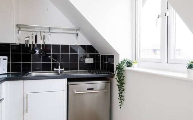 Lovely Selsey Apartment With sea Views Sleeps 4