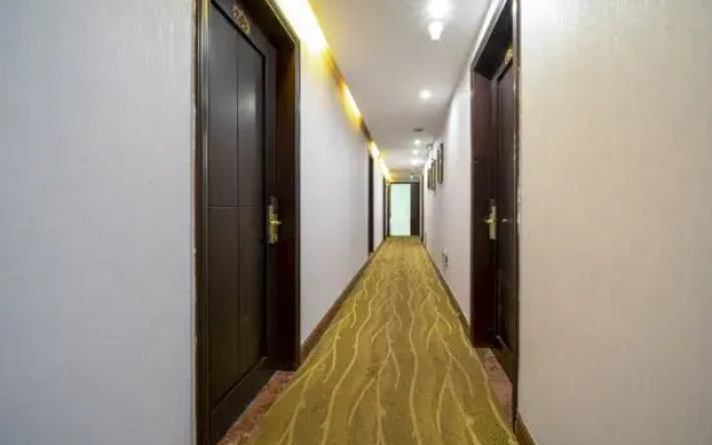 Longhai Yuelaiden Hotel