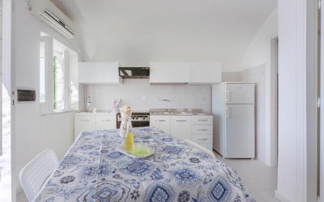 Calilla house by Procida Reserve
