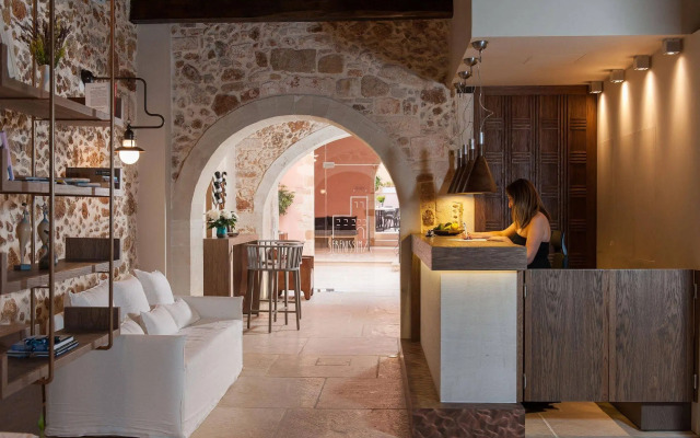 Serenissima Boutique Hotel