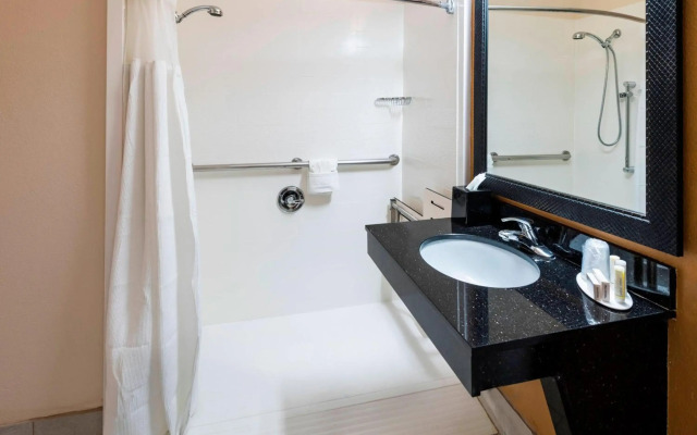 Fairfield Inn & Suites by Marriott St Petersburg Clearwater
