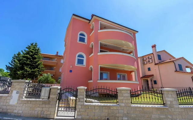 Apartment in Medulin With Balconies