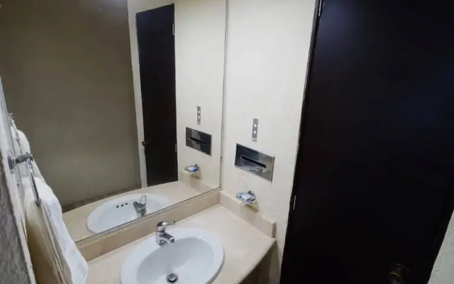 Room in Guest Room - Studio 502 Inside Cancun Resort