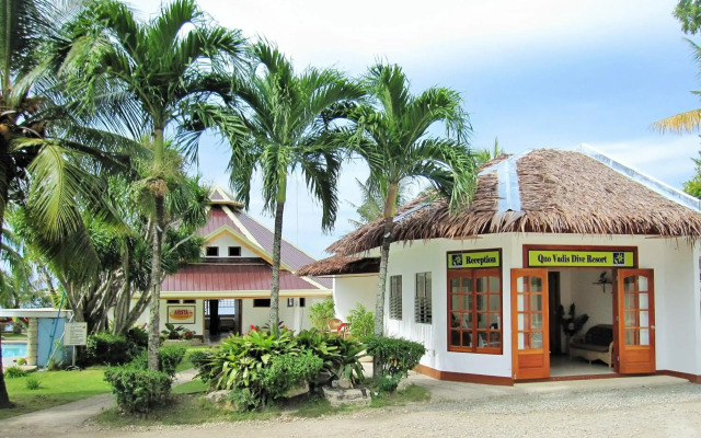 Quo Vadis Dive Resort Moalboal