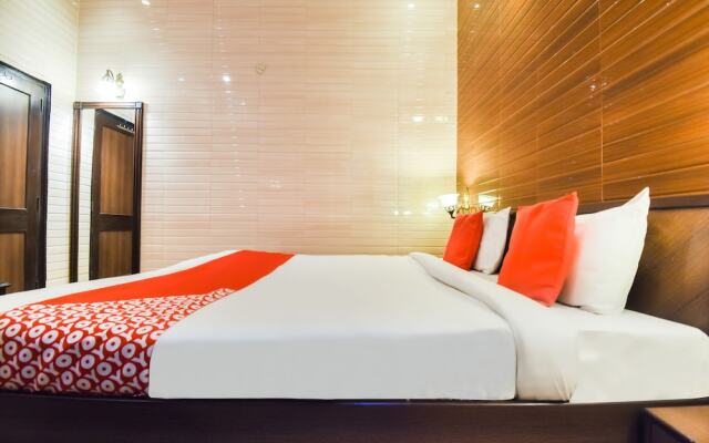 OYO 4430 Hotel Holy city