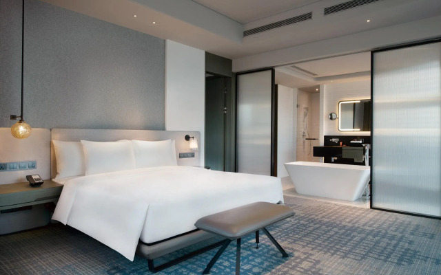 Crowne Plaza Shenzhen World Exhibition and Convention Center by IHG