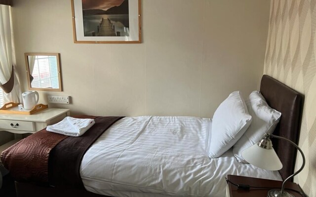 Phildene Rooms by Sasco