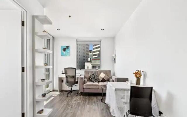 Modern One Bedroom Apartment In Auckland Central