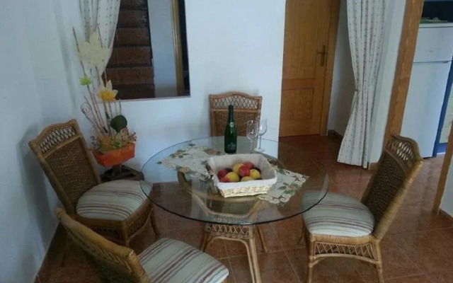 Away Chiang Kham Villa