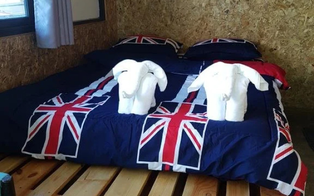 Smile Box Coffee & Resort