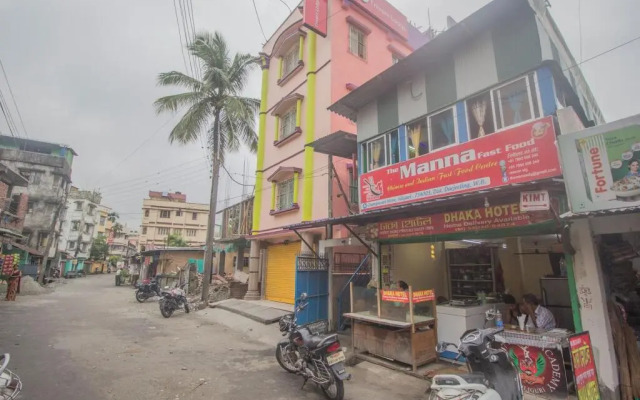 Triveni Lodge y OYO Rooms