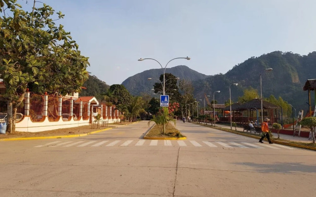 Hotel Takana