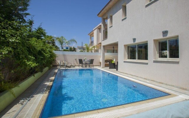 Beautiful Villa With Private Pool, Protaras Villa 1028