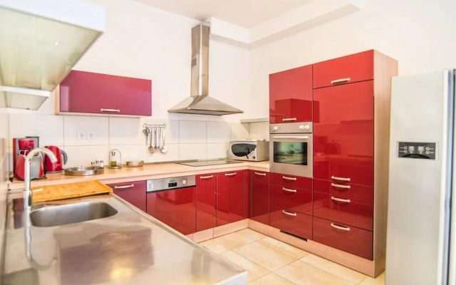 Magnificent Villa in Supetar With Swimming Pool