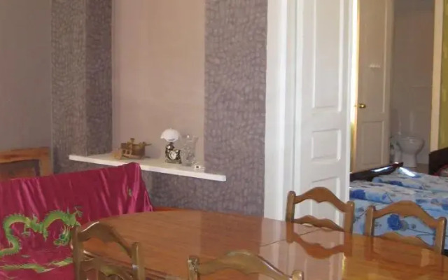 Chelo Guest House