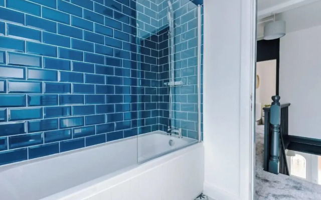 127 Minshull New Road