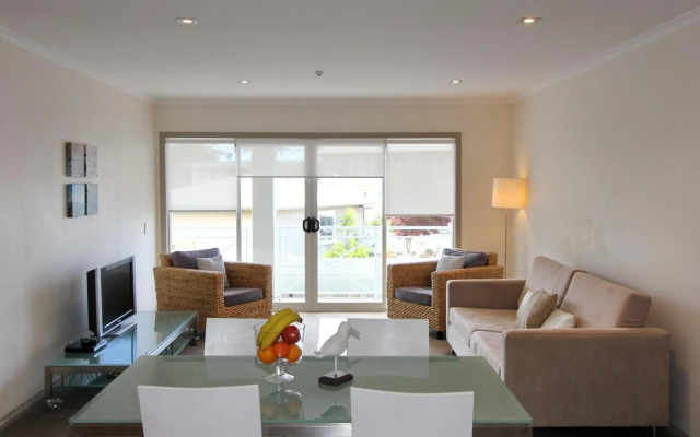 Crowsnest Apartments