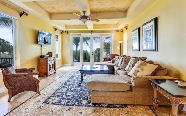 Hidden Treasure - Beach Front, Pool-spa