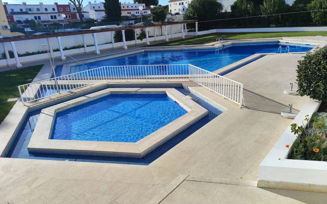 Vilamoura Central 7 With Pool by Homing