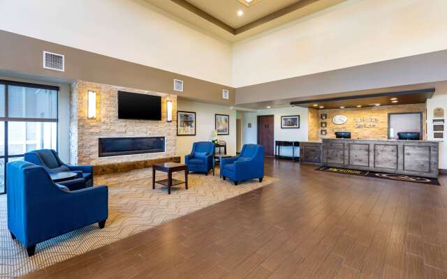 MainStay Suites Near Denver Downtown