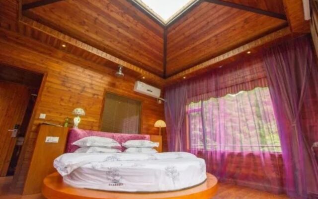 Bluesky Hotel & Resort