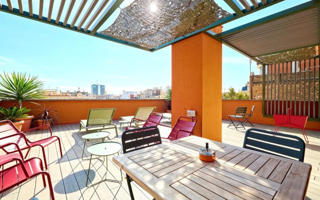 Jardinets De Gràcia by The 5ve Soul