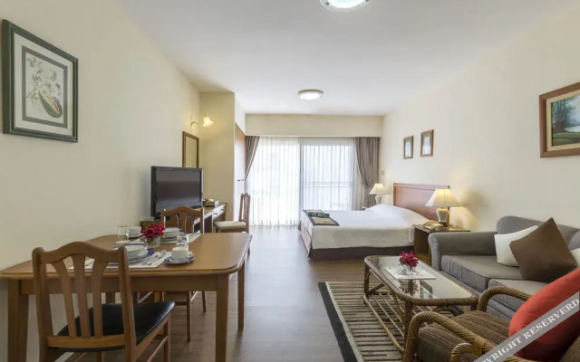 Kameo House Serviced Apartments Sriracha