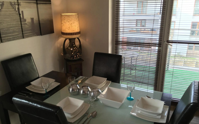 Warsaw King Size Apartment