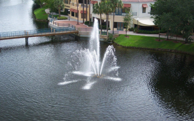 Hilton Boca Raton Suites