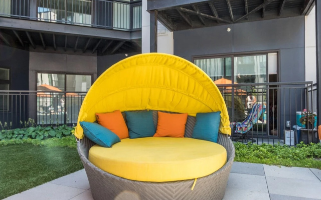 FRONTDESK 111 W Main St Apts Downtown Louisville