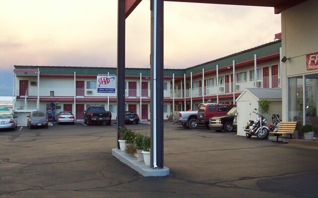 Stagecoach Motel