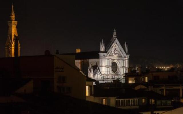 House in the San Pier Maggiore Arch