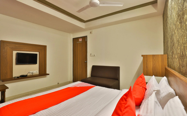 Hotel Tirupati - Ahmedabad