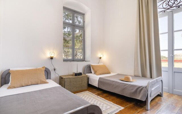 Villa Gaia Syros 1800 s Stone Building