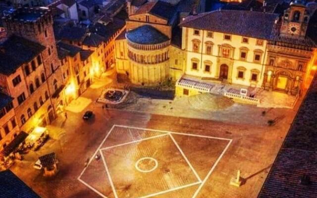 La Torre di Borgunto - Piazza Grande