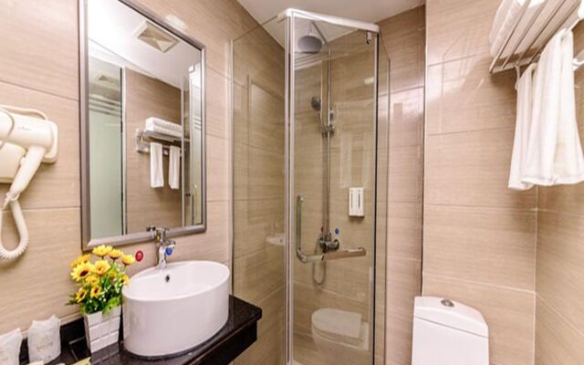 Shang Pin Holiday Inn Airport Second Branch