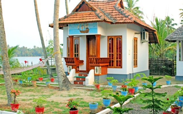 Breeze Backwater Homes - Homestay & Resort