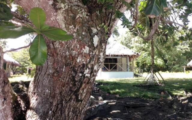 Lonnoc Beach Lodge
