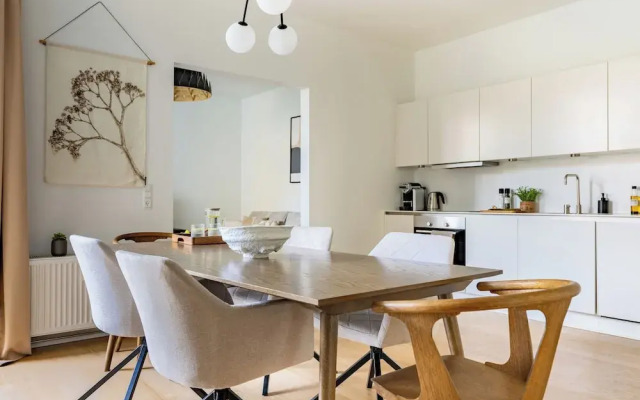 Sanders Shield - 3 Bedroom Apartment With Balcony