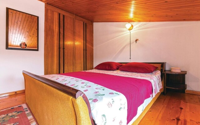 Stunning Home in Pula With Wifi and 5 Bedrooms