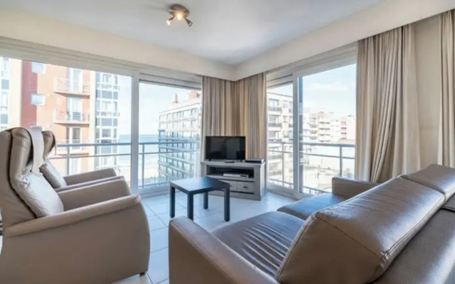 Apartment in Middelkerke With Sea View