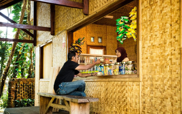 Kampung Sampireun Resort & Spa
