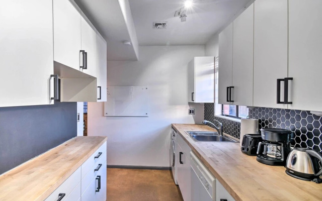 Phoenix Getaway w/ Patio, Near Roosevelt Row!