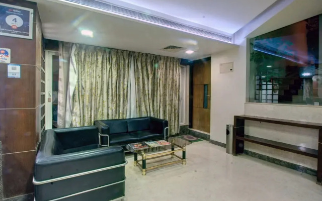 OYO 29625 Suvarna Regency