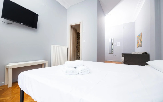 Egnatia Central Spacious 3 Bd Apt